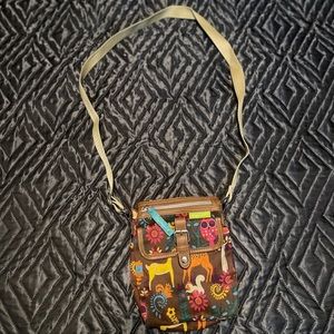 EUC Lilly Bloom whimsical woods crossbody